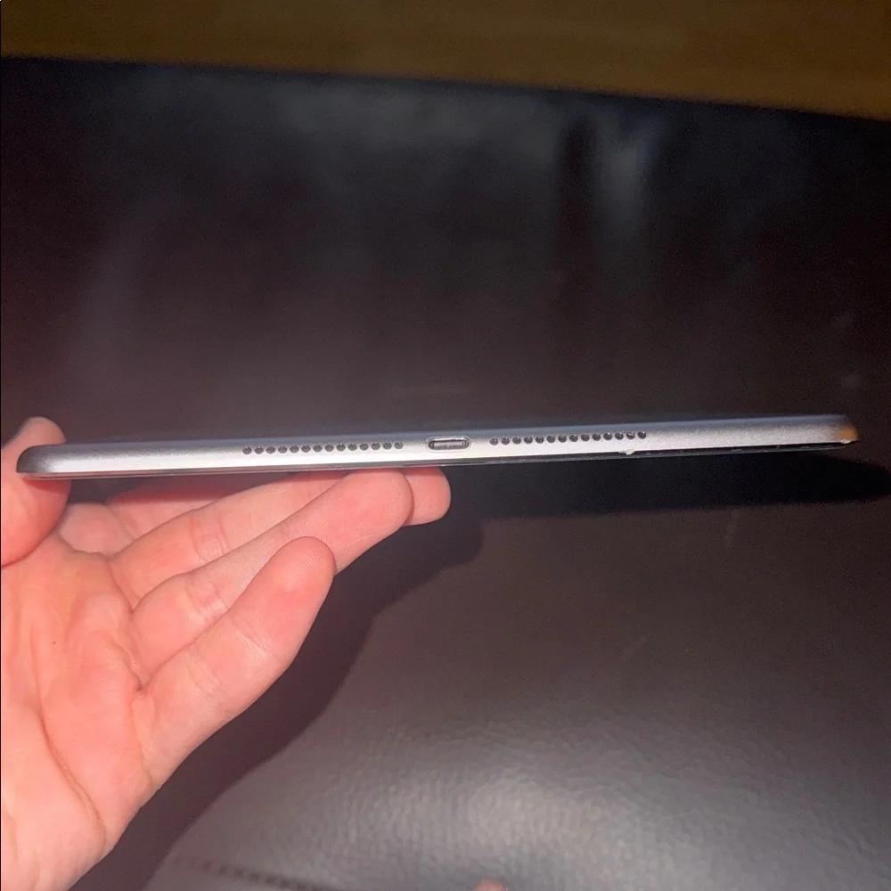 iPad Air 2 - 64GB very good condition -